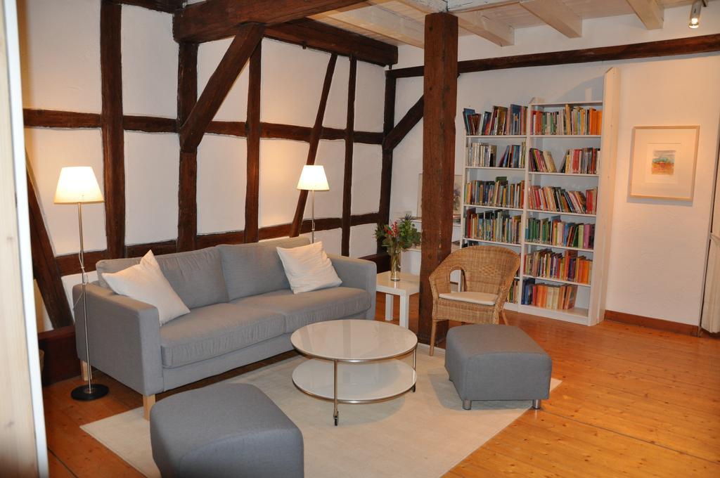 Gastezimmer Am Hof Frankfurt am Main Kültér fotó