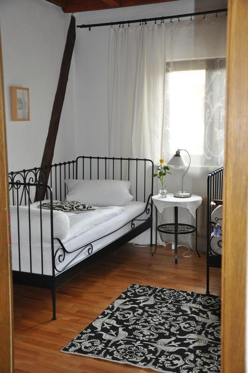 Gastezimmer Am Hof Frankfurt am Main Kültér fotó